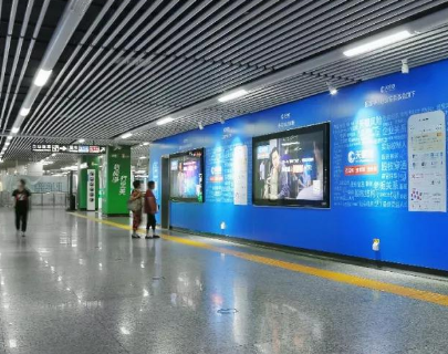 地鐵站不同區(qū)域?qū)κ覂?nèi)全彩led顯示屏要求有哪些？